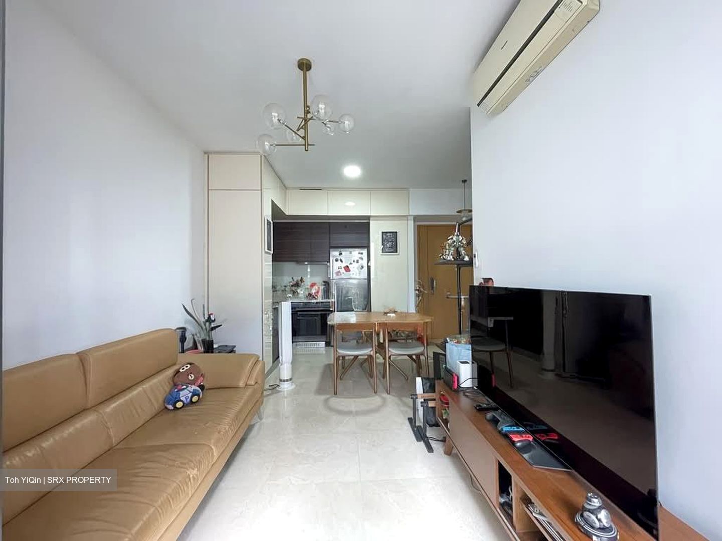 Commonwealth Towers (D3), Condominium #535977061